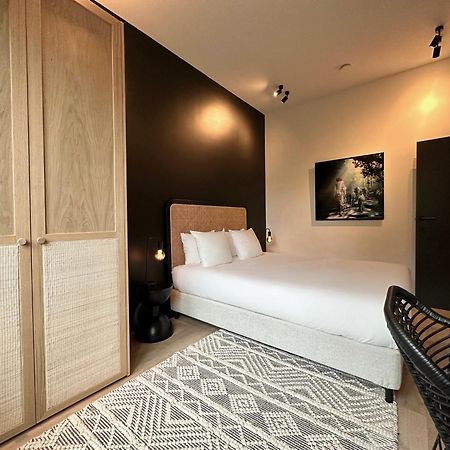 3 Bedroom Art-Nouveau Apartment With Free Parking Гент Екстер'єр фото