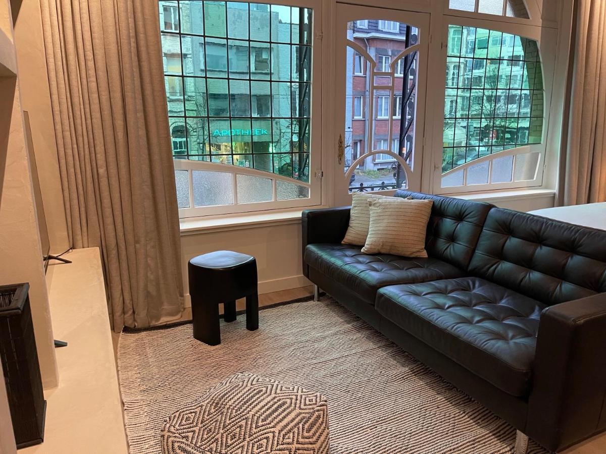 3 Bedroom Art-Nouveau Apartment With Free Parking Гент Екстер'єр фото