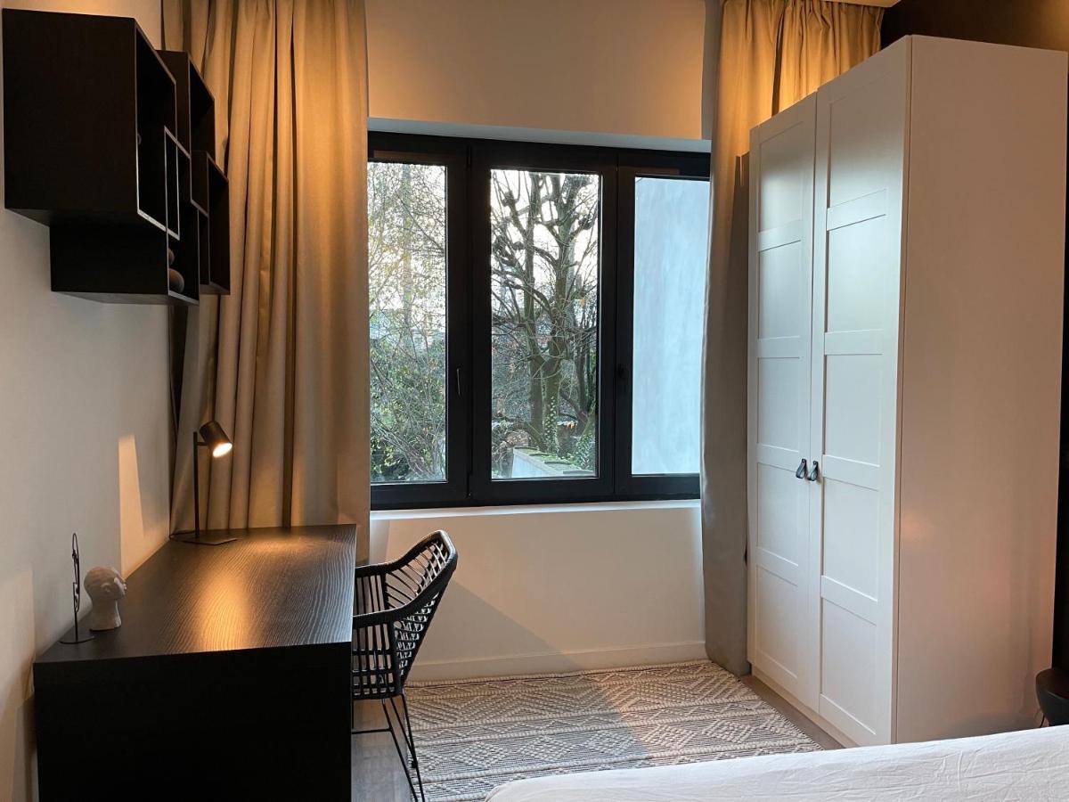 3 Bedroom Art-Nouveau Apartment With Free Parking Гент Екстер'єр фото