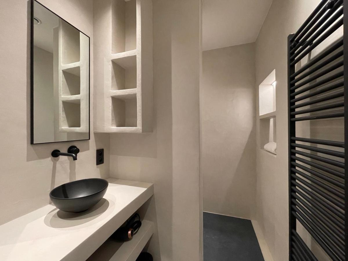 3 Bedroom Art-Nouveau Apartment With Free Parking Гент Екстер'єр фото