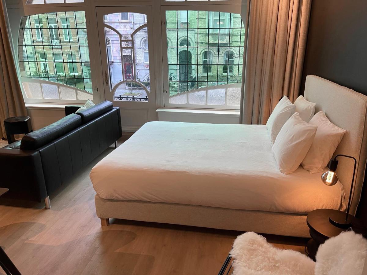 3 Bedroom Art-Nouveau Apartment With Free Parking Гент Екстер'єр фото