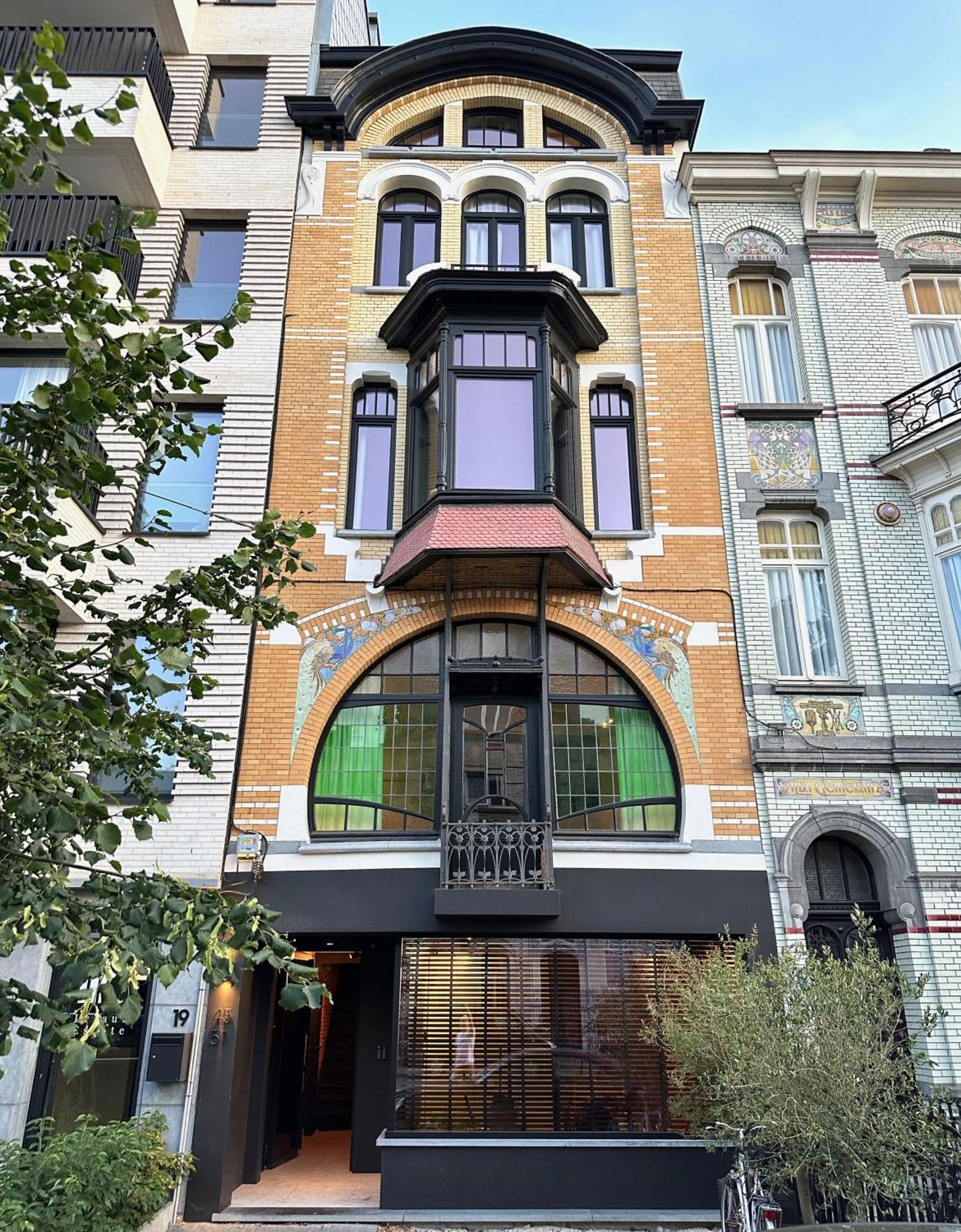 3 Bedroom Art-Nouveau Apartment With Free Parking Гент Екстер'єр фото
